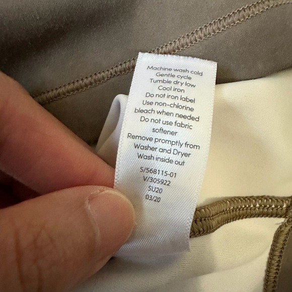 ATHLETA Shanti Watercolor Stripe Crop Racerback Tank Top #568115 - Picture 8 of 9